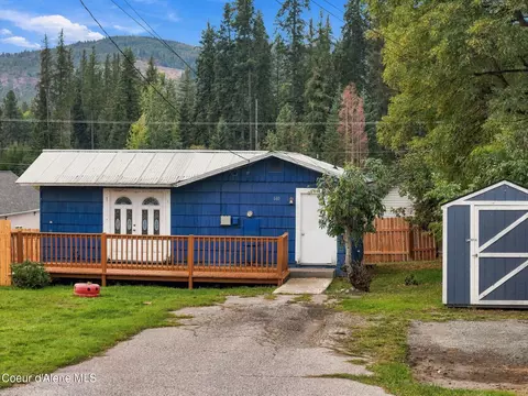 Exterior - 660 Maple Ave, Priest River, ID 83856 photo 8 of 9