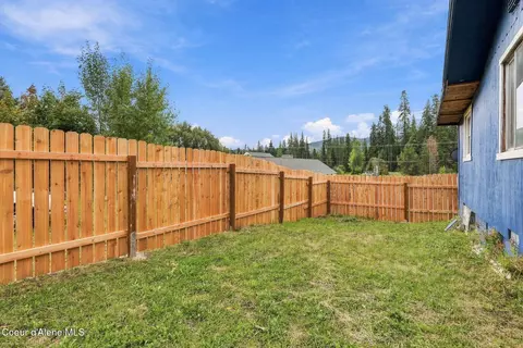 Exterior - 660 Maple Ave, Priest River, ID 83856 photo 6 of 9