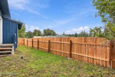 Exterior - 660 Maple Ave, Priest River, ID 83856 photo 3 of 9
