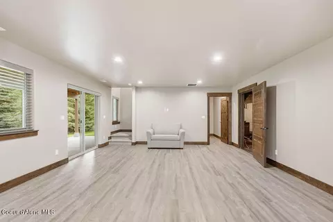 Living - 11614 N Waterford Loop, Hauser, ID 83854 photo 1 of 1