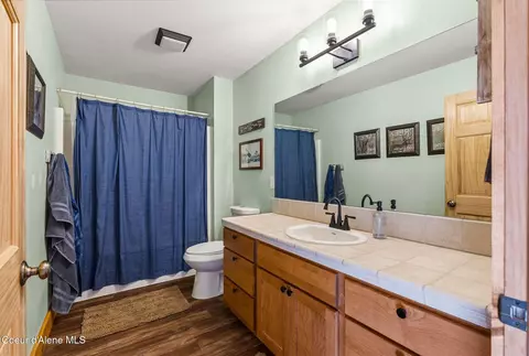 Bath - 5840 Sagle Rd, Sagle, ID 83860 photo 3 of 3