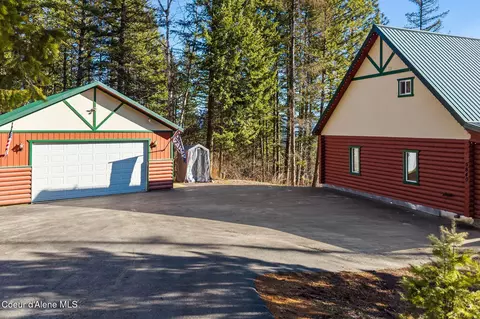 Exterior - 5840 Sagle Rd, Sagle, ID 83860 photo 2 of 4