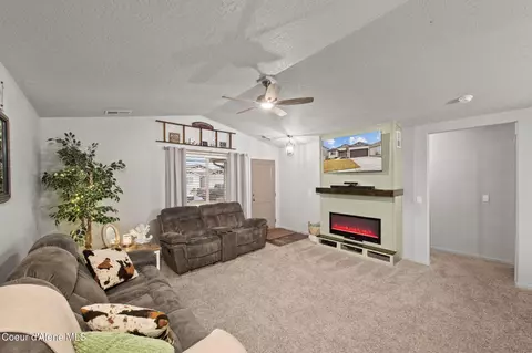 1435 N Minam Loop, Post Falls, ID 83854 photo 5