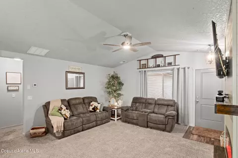 1435 N Minam Loop, Post Falls, ID 83854 photo 6