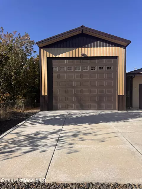 1621 E Haycraft Ave, Coeur D'alene, ID 83815