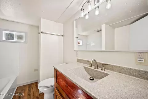 Bath - 153 Burke Rd, Wallace, ID 83873 photo 1 of 1
