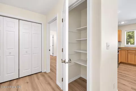 Entry Way - 414 Louis Ln, Sandpoint, ID 83864 photo 1 of 1