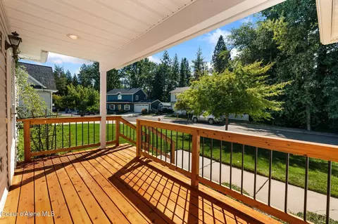 Exterior - 414 Louis Ln, Sandpoint, ID 83864 photo 3 of 6