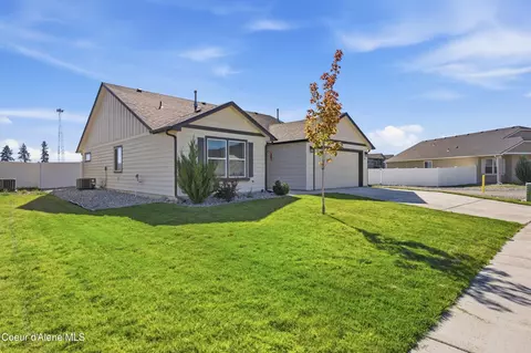 Exterior - 16161 N Hadley Loop, Rathdrum, ID 83858 photo 4 of 9