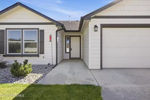 Exterior - 16161 N Hadley Loop, Rathdrum, ID 83858 photo 2 of 9
