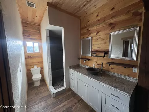 Bath - 366 Pine St, Plummer, ID 83851 photo 1 of 2