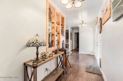 Entry Way - 851 A St, Plummer, ID 83851 photo 2 of 2