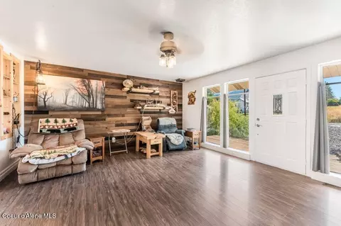 Living - 851 A St, Plummer, ID 83851 photo 2 of 2