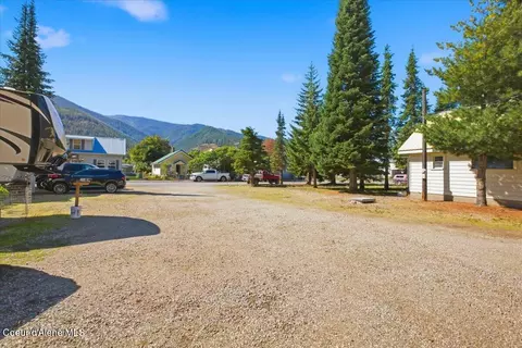 Exterior - 204 E Riverside Ave E, Kellogg, ID 83837 photo 11 of 29
