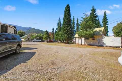 Exterior - 204 E Riverside Ave E, Kellogg, ID 83837 photo 12 of 29