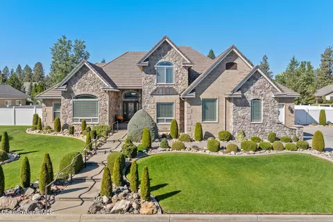 Exterior - 755 N Coles Loop, Post Falls, ID 83854 photo 7 of 11