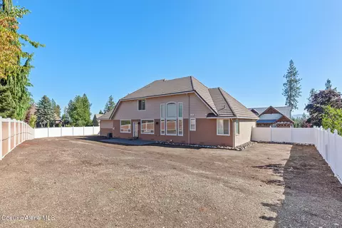 Exterior - 755 N Coles Loop, Post Falls, ID 83854 photo 5 of 11