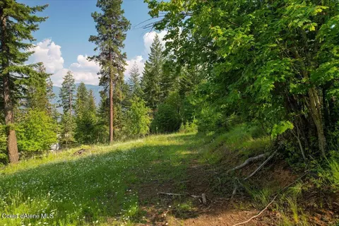661 Midas Dr, Sagle, ID 83860 photo 3