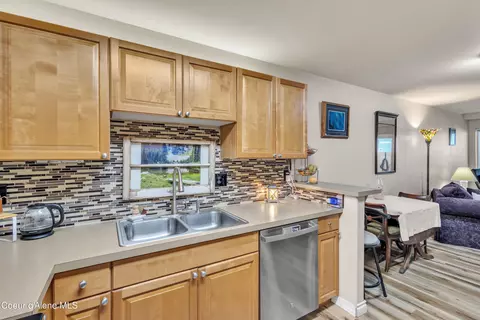 Kitchen - 322 N Promenade Loop #108, Post Falls, ID 83854 photo 2 of 5
