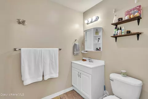 Bath - 322 N Promenade Loop #108, Post Falls, ID 83854 photo 1 of 2