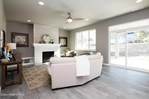Living - 3513 N Segar Loop, Post Falls, ID 83854 photo 3 of 3