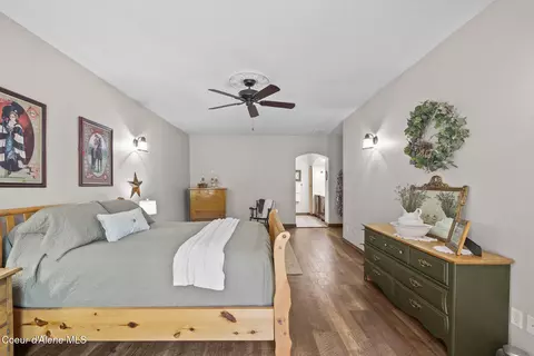 Bedroom - 27035 N Jacka Loop, Athol, ID 83801 photo 3 of 4