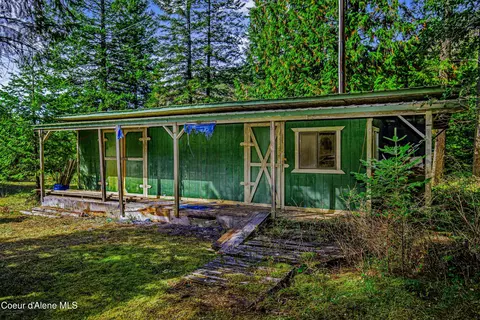 Exterior - 49 Hatchery Rd, Clark Fork, ID 83811 photo 3 of 6
