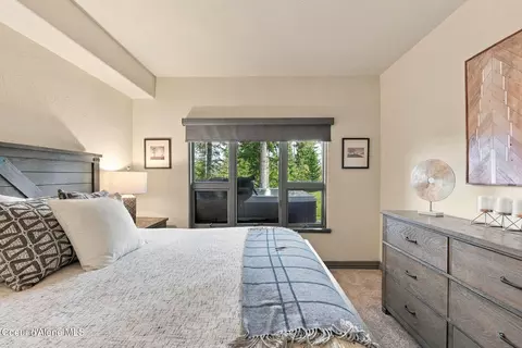 Bedroom - 27 The Glades 2c, Sandpoint, ID 83864 photo 8 of 10
