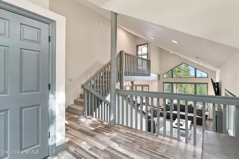 Entry Way - 27 The Glades 2c, Sandpoint, ID 83864 photo 2 of 4