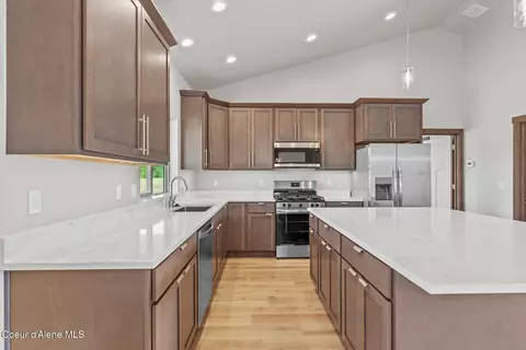 Kitchen - 26893 Asulkan St, Athol, ID 83801 photo 2 of 2