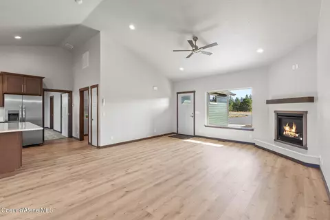 Living - 26893 Asulkan St, Athol, ID 83801 photo 3 of 4