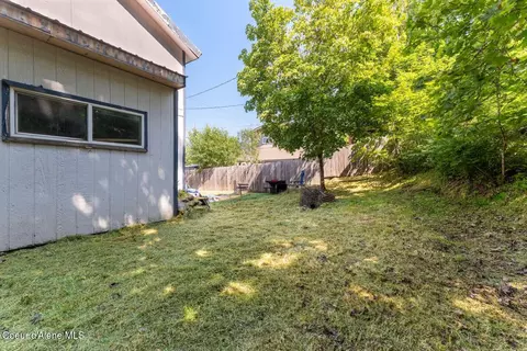 Exterior - 621 Teddy Ave, Kellogg, ID 83837 photo 4 of 6