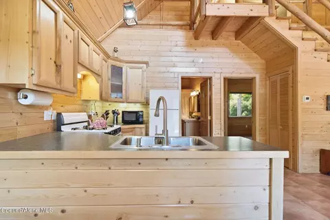 Kitchen - 195 Twilight Ln, Sandpoint, ID 83864 photo 1 of 3