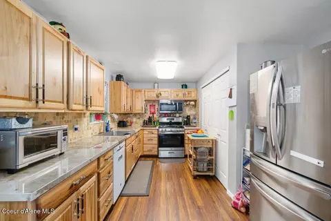 Kitchen - 1904 E 3rd Ave, Post Falls, ID 83854 photo 1 of 2