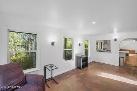 Living - 3596 Upper Pack River Rd, Sandpoint, ID 83864 photo 4 of 5