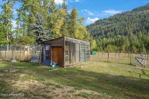 Exterior - 3596 Upper Pack River Rd, Sandpoint, ID 83864 photo 9 of 20
