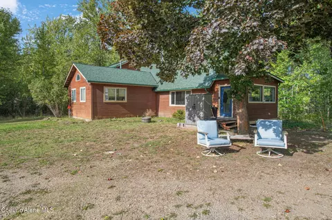 Exterior - 3596 Upper Pack River Rd, Sandpoint, ID 83864 photo 2 of 20