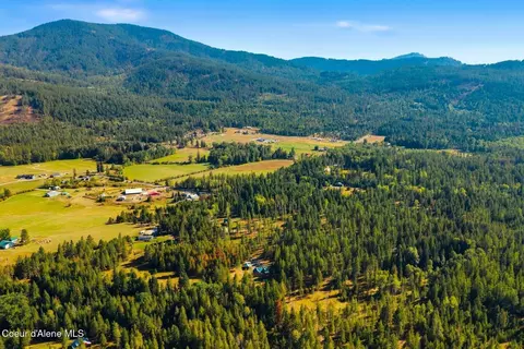 View/Area - 130 Cable Dr, Sagle, ID 83860 photo 1 of 4