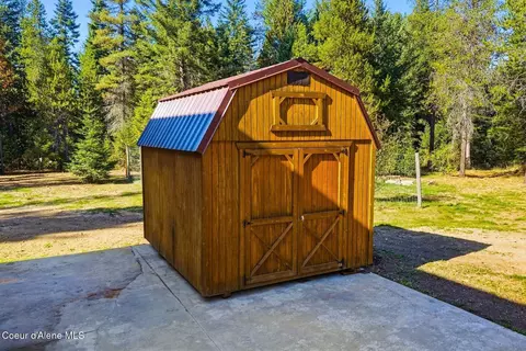 Exterior - 130 Cable Dr, Sagle, ID 83860 photo 10 of 13