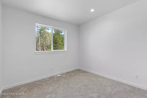 Bedroom - 111 Trail Blazer Ct, Pinehurst, ID 83850 photo 5 of 7