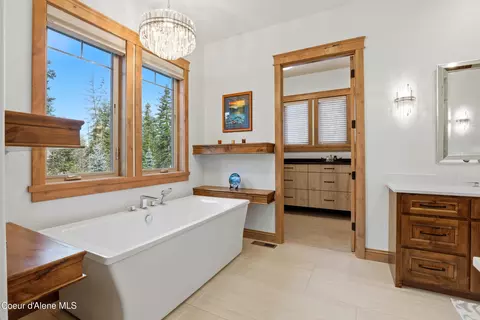 Bath - 2117 E Amulet Cir, Rathdrum, ID 83858 photo 3 of 8