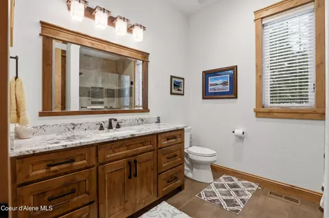 Bath - 2117 E Amulet Cir, Rathdrum, ID 83858 photo 7 of 8