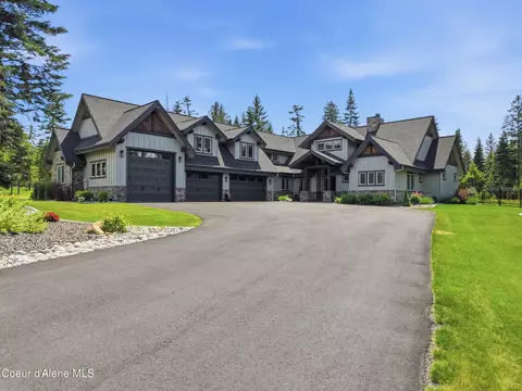 Exterior - 2117 E Amulet Cir, Rathdrum, ID 83858 photo 2 of 29
