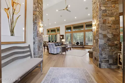 Entry Way - 2117 E Amulet Cir, Rathdrum, ID 83858 photo 2 of 8