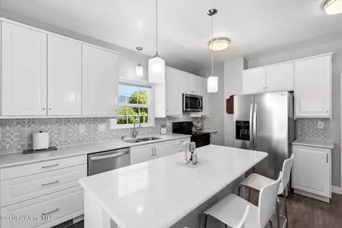 Kitchen - 602 Second St, Kellogg, ID 83837 photo 2 of 4