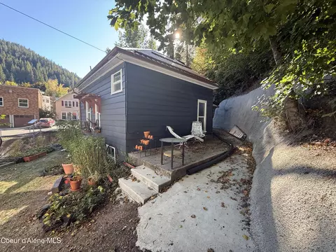 Exterior - 119 Pine St, Wallace, ID 83873 photo 6 of 13