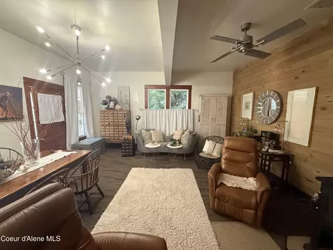 Living - 119 Pine St, Wallace, ID 83873 photo 2 of 3