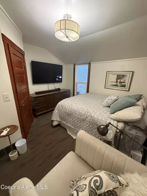 Bedroom - 119 Pine St, Wallace, ID 83873 photo 2 of 4