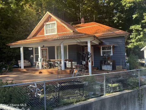 Exterior - 119 Pine St, Wallace, ID 83873 photo 5 of 13