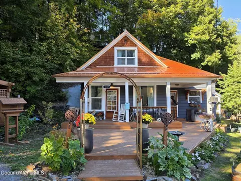 Exterior - 119 Pine St, Wallace, ID 83873 photo 1 of 13
